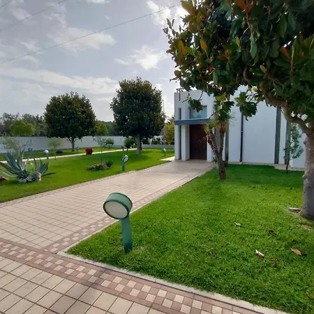 Blanca Aparthotel