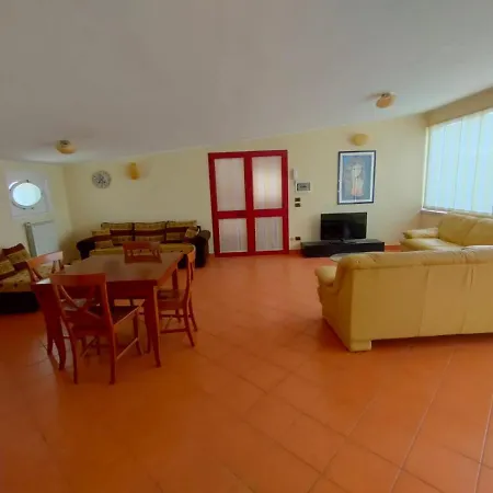 Blanca Aparthotel